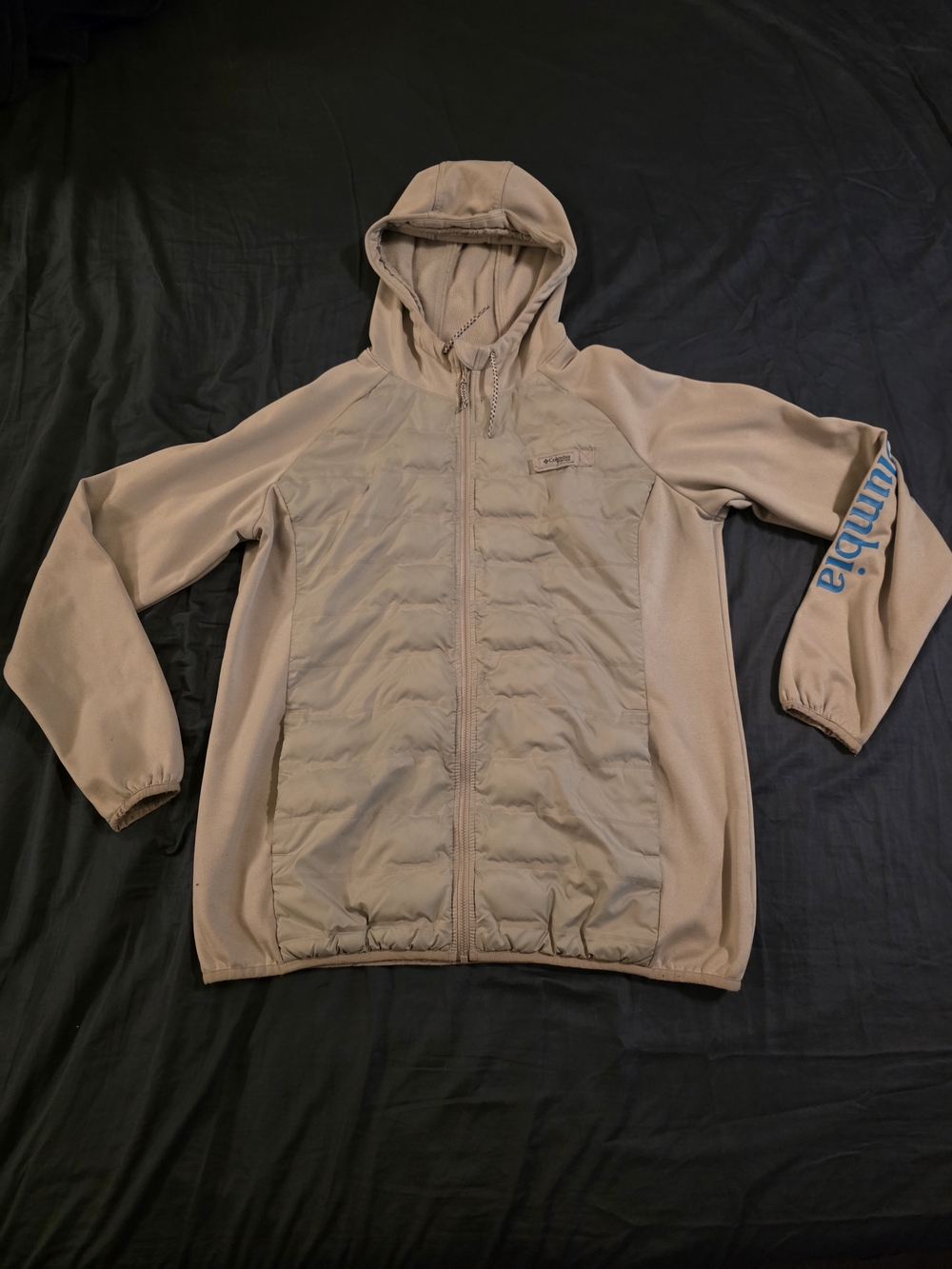 Columbia Women's Hooded Jacket in Light Grey
